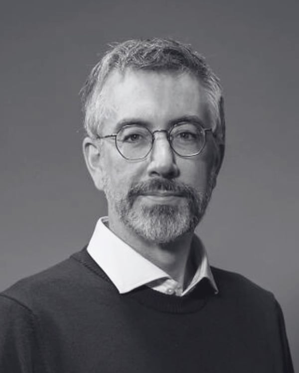 Simon White